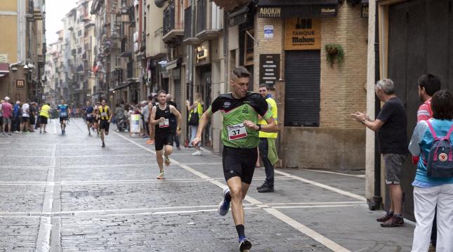 REAPARICIÓN CON TRIUNFO DE ADUR SENAR