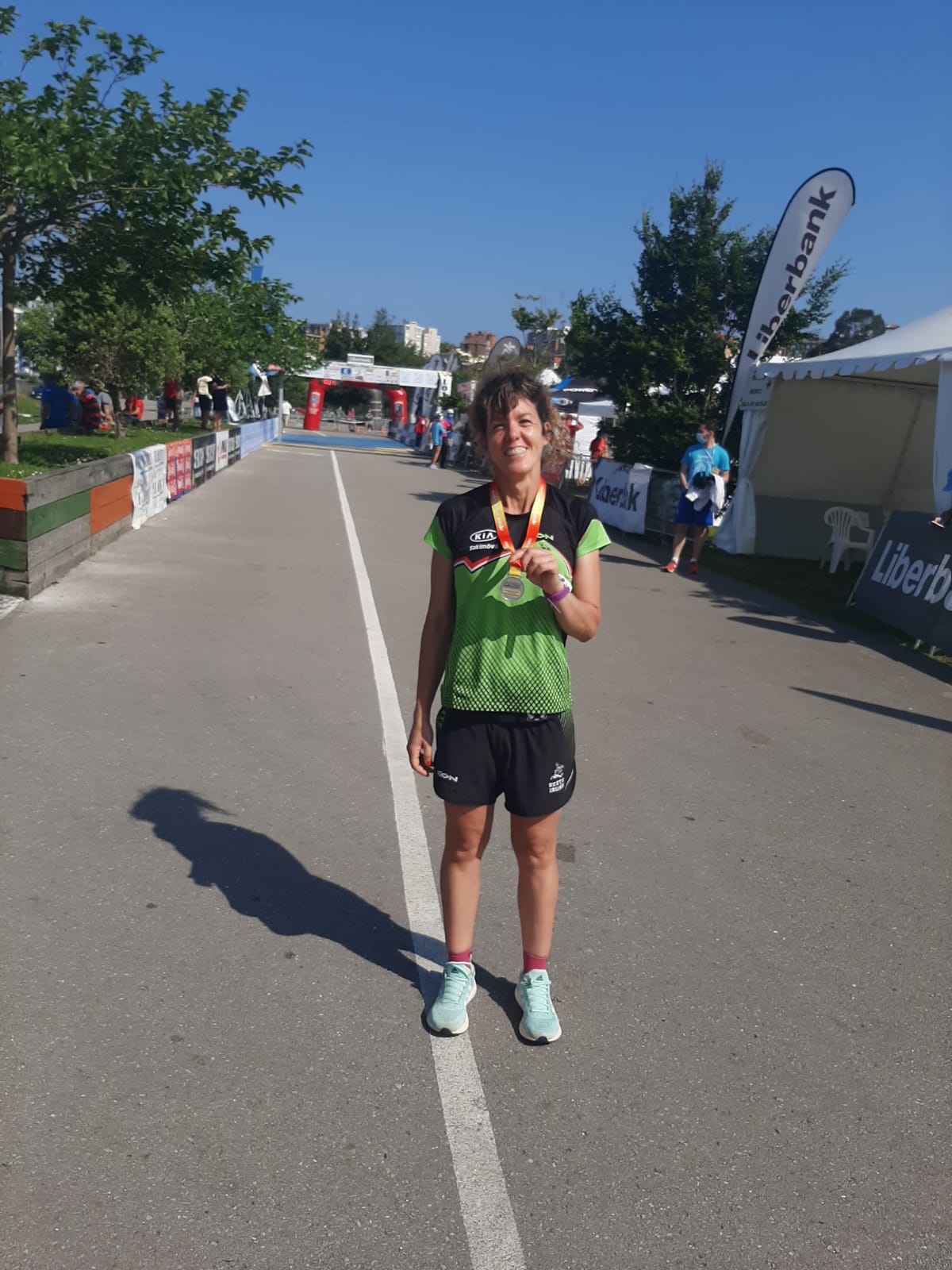 PLATA PARA BEGO BUSTO EN LOS 50 Km
