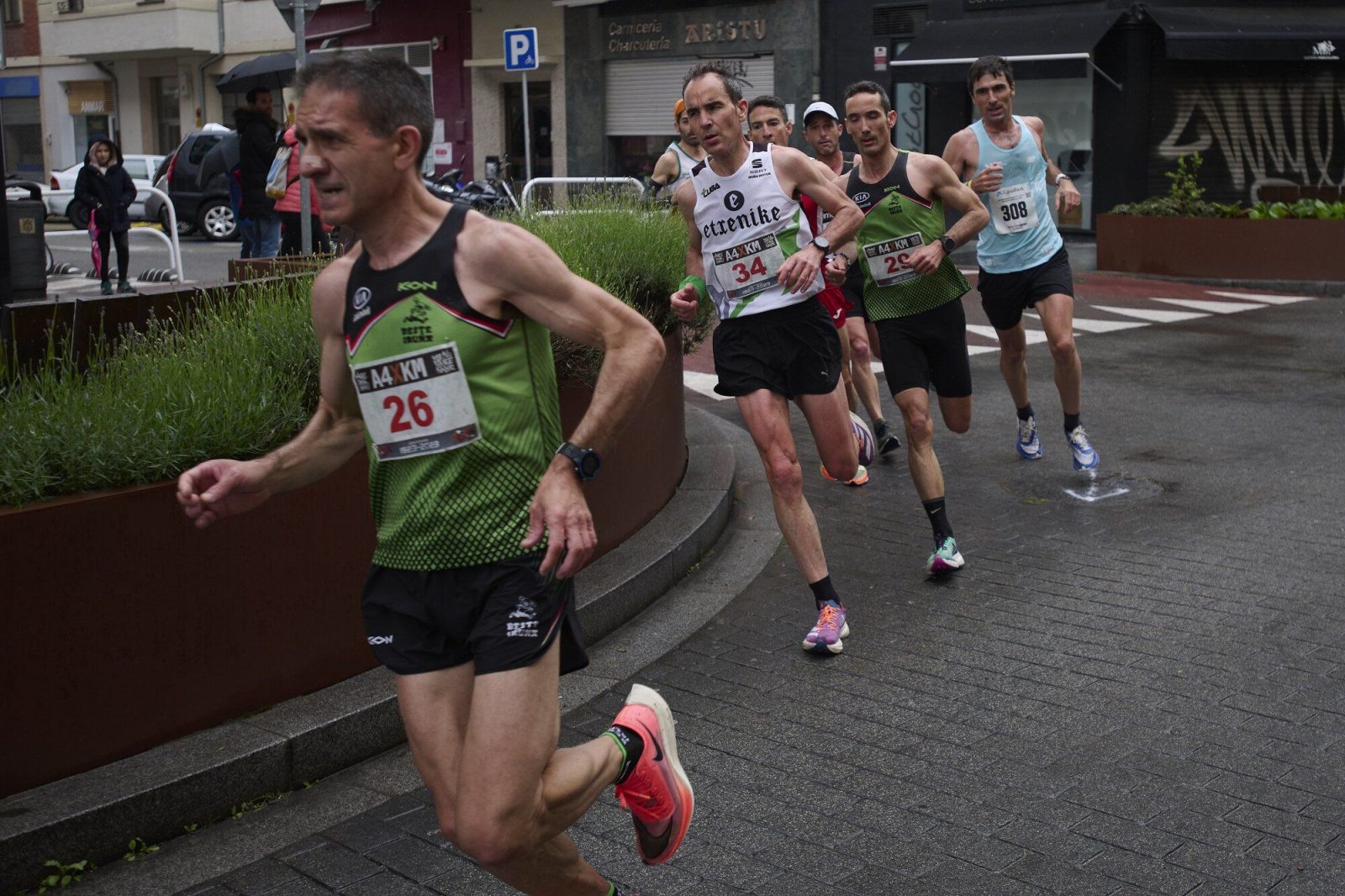 TRIUNFO DE PEDRO RUIZ Y 2º PUESTO DE IZASKUN BEUNZA EN EL 5K