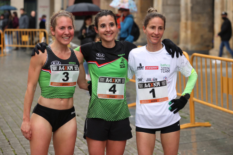 MARÍA ORDOÑEZ CAMPEONA NAVARRA DE 10 K.