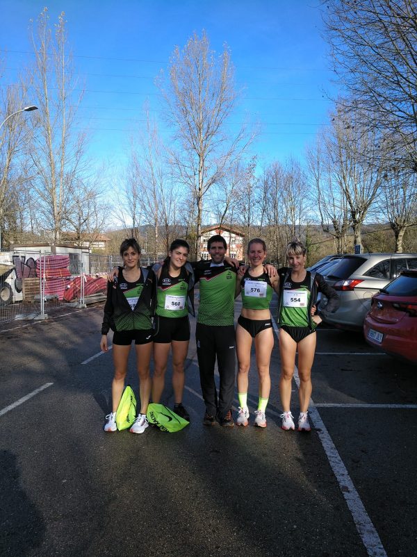 ÉXITO DE LOS HERMANOS MINA