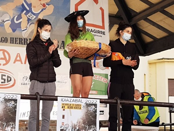 MARCÓN DE MARÍA VELÁZQUEZ EN SEVILLA.